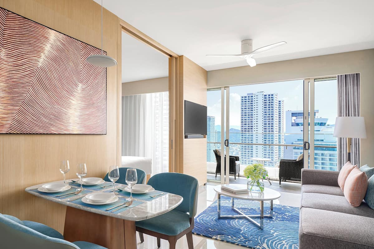 Suite, 2 Bedrooms, City View