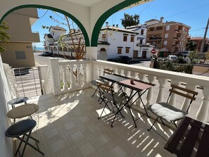 Outdoor dining - House for rent Moncófar Playa (El Grau de Moncofa)