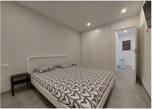 4 makuuhuonetta, ilmainen Wi-Fi, vuodevaatteet