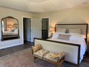 3 habitaciones y ropa de cama