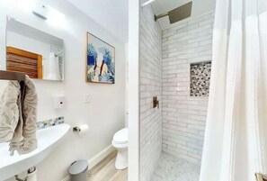 Douche, sĂšche-cheveux, serviettes fournies, savon
