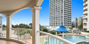 Apartment, 3 Bedrooms | Terrace/patio