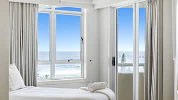 Apartment, 3 Bedrooms, Ocean View | 3 bedrooms, individually decorated, individually furnished, free WiFi