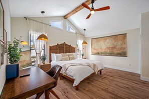 4 bedrooms, desk, free WiFi, bed sheets
