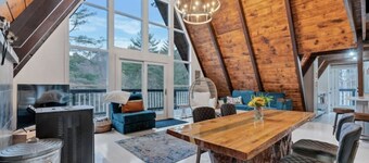 Hot tub, fireplace, Game Room, 20 min drive to Killington