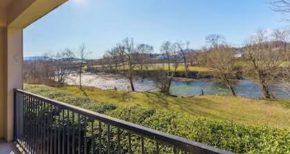 Beautiful first floor 2 bed, 2 bath condo on the river