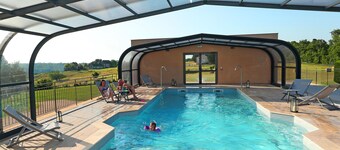 Camping 4* | Piscine Couverte | Mobil-home 6p + TV