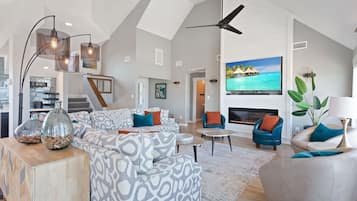 Televisión y chimenea