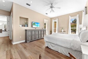 Casa, várias camas (Daze Off S 4633 Paradise Isle ) | Wi-Fi de cortesia, roupa de cama