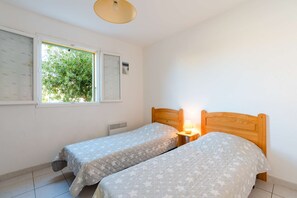 3 bedrooms