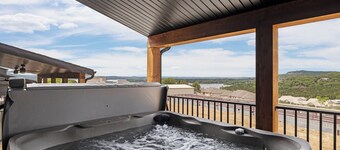 Lakeview Branson Cabin + Hot Tub, Pools & Game Room Sleeps 14 All Ensuites