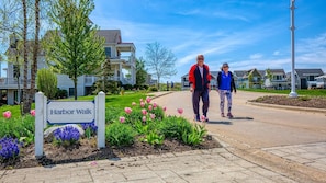 Property grounds - 2 Great Loop West - River Resort Cottage Community in Starved Rock Country (Ottawa)