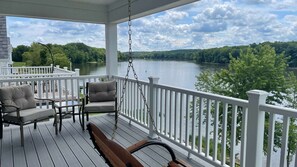 Property grounds - Welcome to River Happy â€“ Your Serene Getaway on the Illinois River (Ottawa)