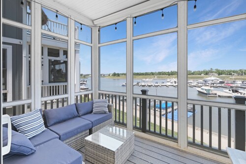 Striking Waterfront Villa Home