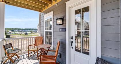 Dog Friendly Condo | Navvy Town Neighborhood