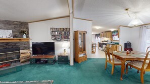 Dining - Trails' Beginning (Direct Snowmobile and ATV Access!) (Greenville)