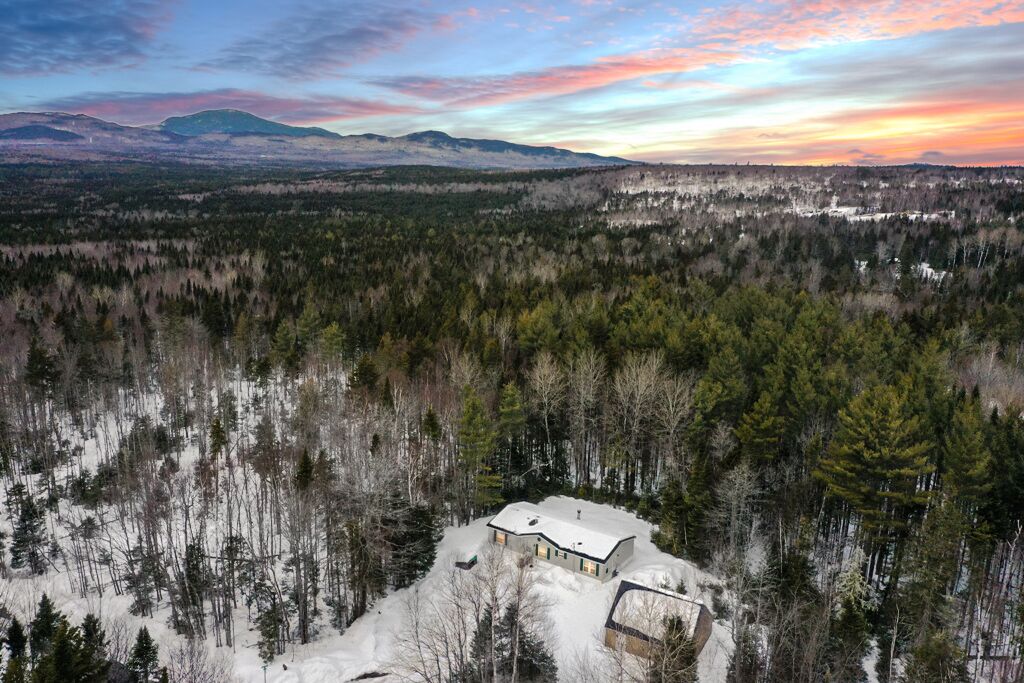 Trails' Beginning (Direct Snowmobile and ATV Access!)