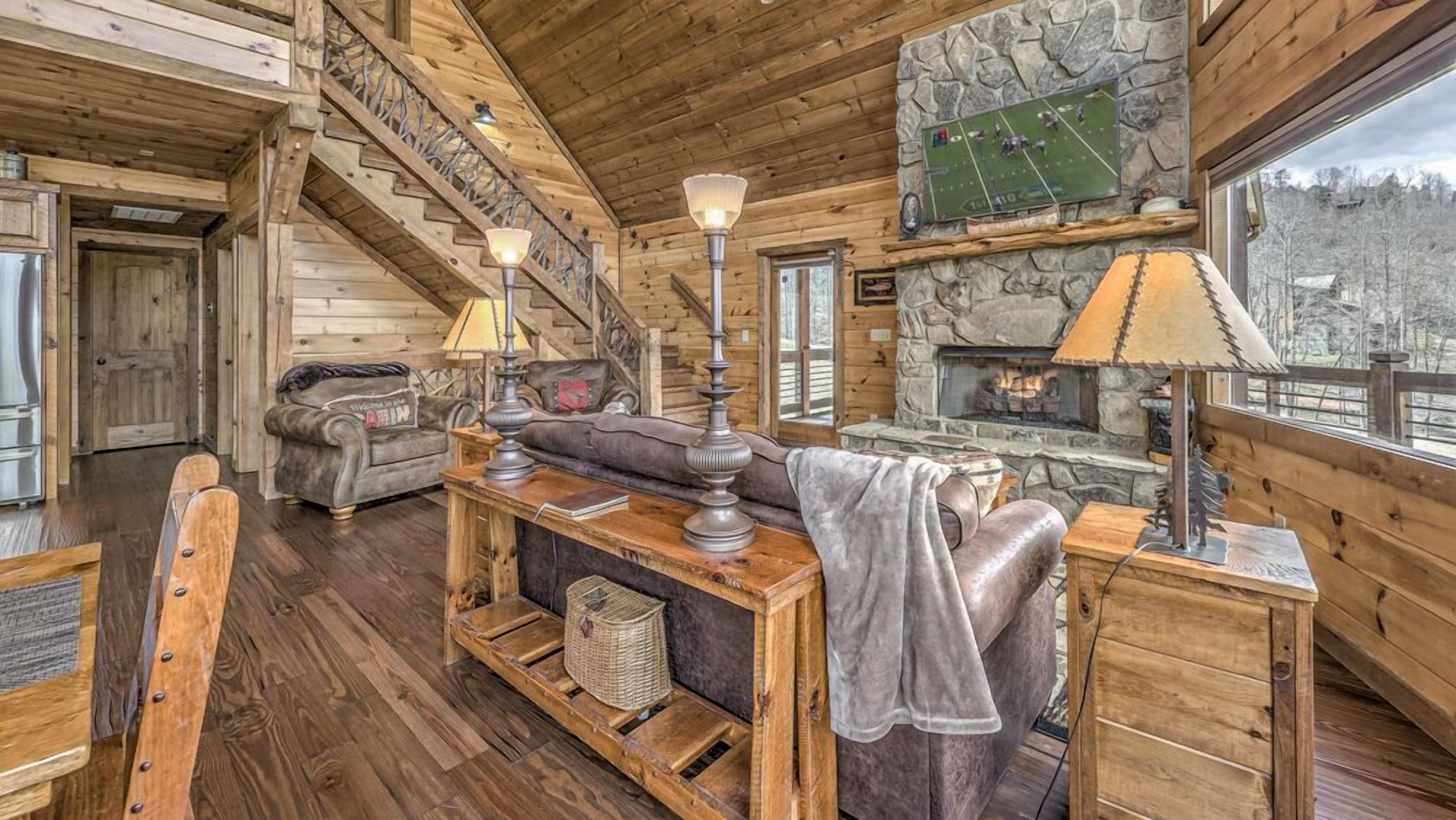 Down by the River - Pet Friendly | Toccoa River Access | Party Porch