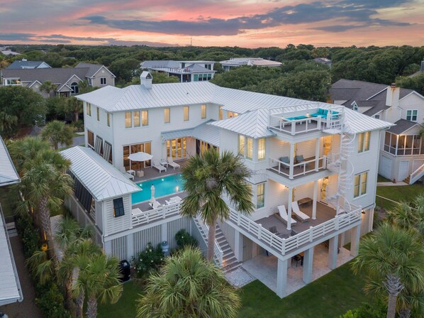 المنشأة من الخارج