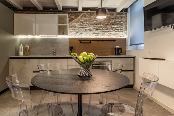 Microonde, forno, piano cottura