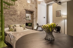 Iron/ironing board, WiFi