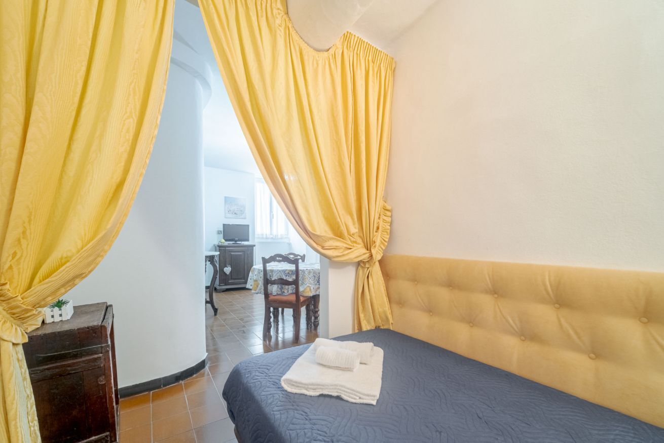 3 makuuhuonetta, silitysrauta/-lauta, Wi-Fi, vuodevaatteet