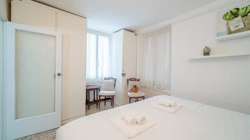 3 camere, ferro/asse da stiro, Wi-Fi, lenzuola