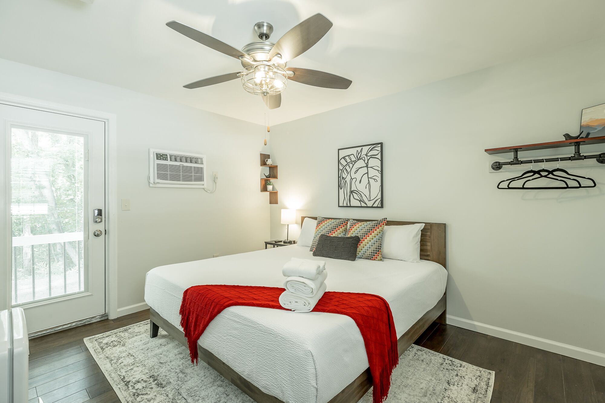 15: The Alvar Room - A PMI Scenic City Vacation Rental