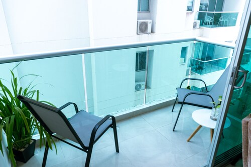 fully equipped apartment (corporate) north