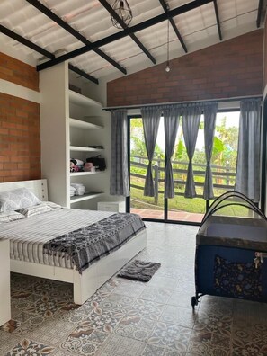 3 chambres, draps fournis