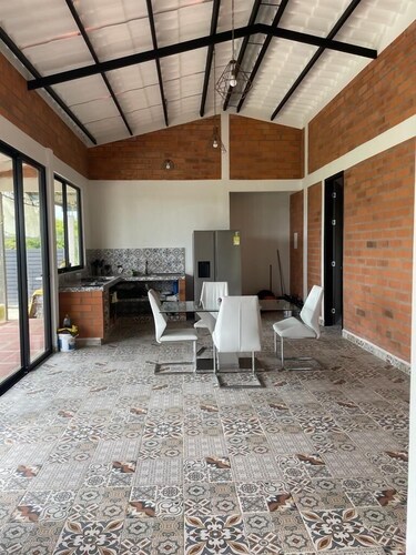 Majestic Farm Stay with scenic views