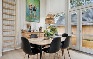 Dining - Amazing home in Hemmet with WiFi (Hemmet)
