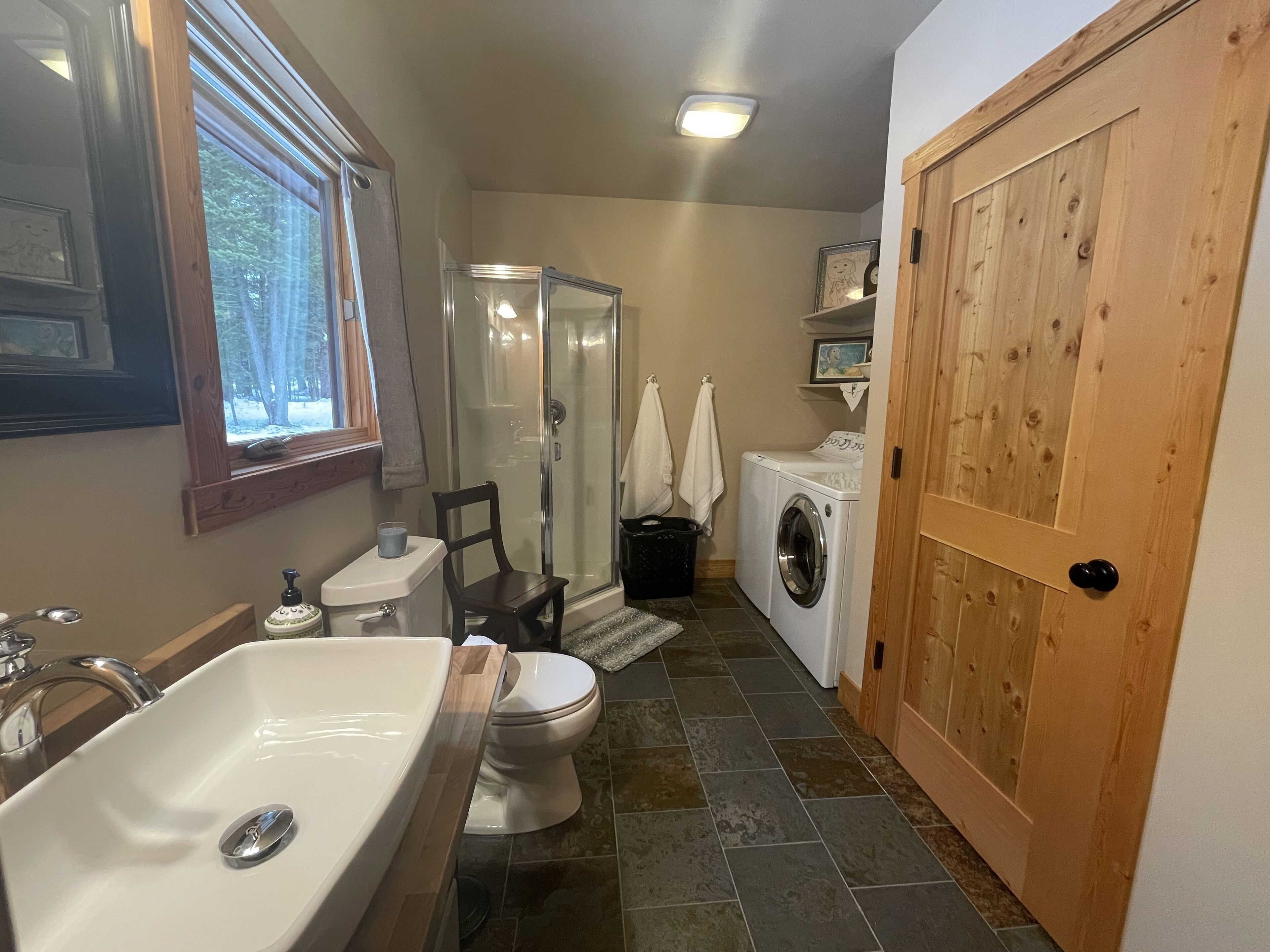 Glacier Bliss Retreat-Relax and Refresh-New Listing!