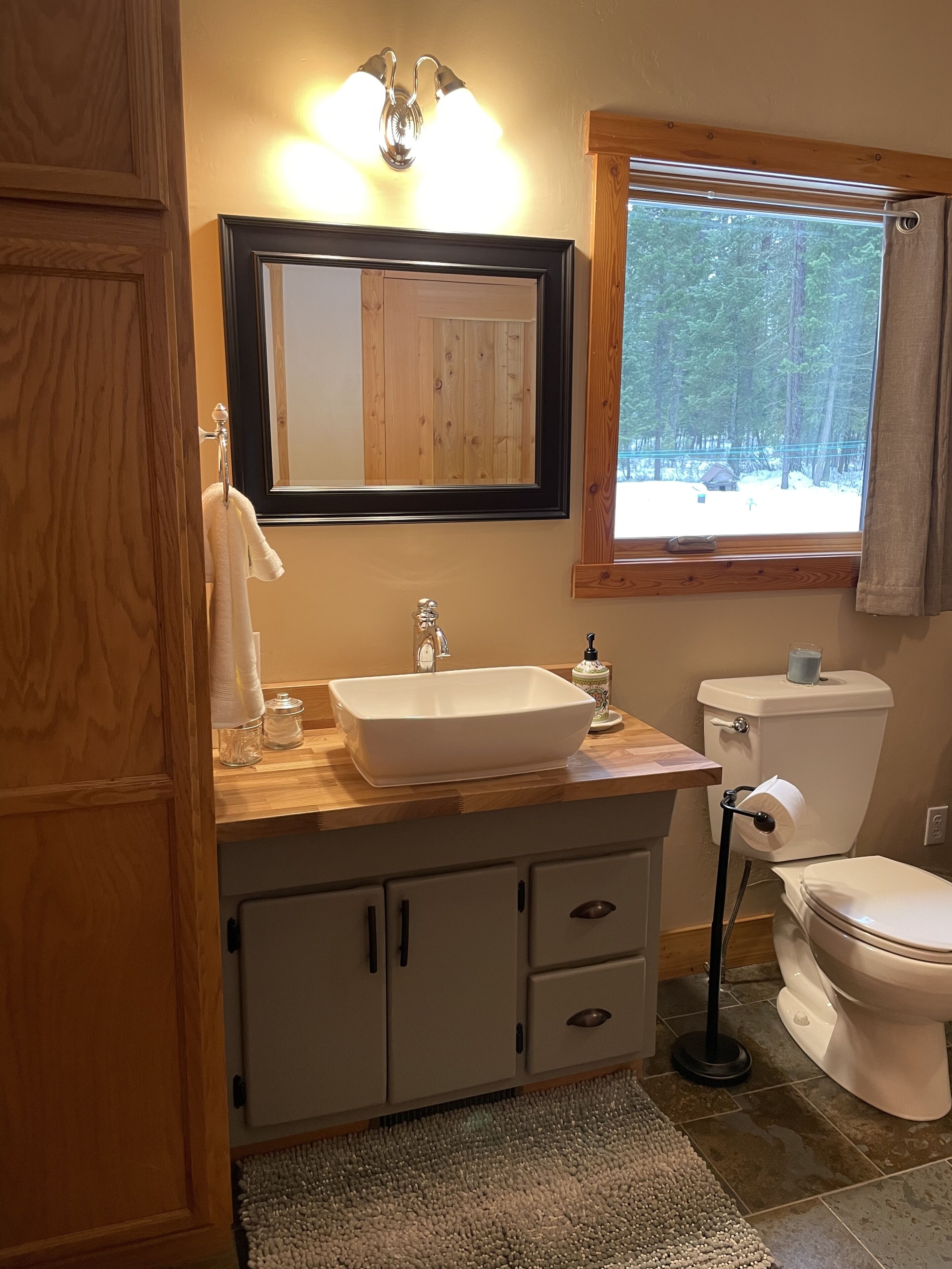 Glacier Bliss Retreat-Relax and Refresh-New Listing!