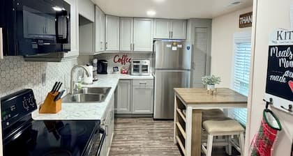 Fiddlers Roost - Walking Distance to Historic Downtown Galax, Virginia