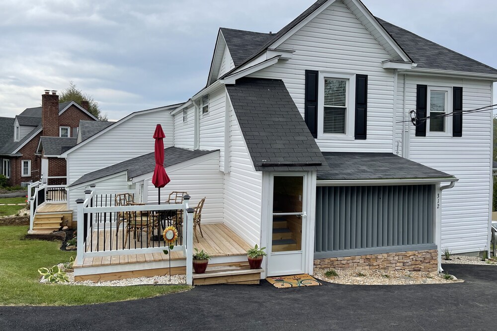 Appalachian Lofts - Fiddlers Roost
