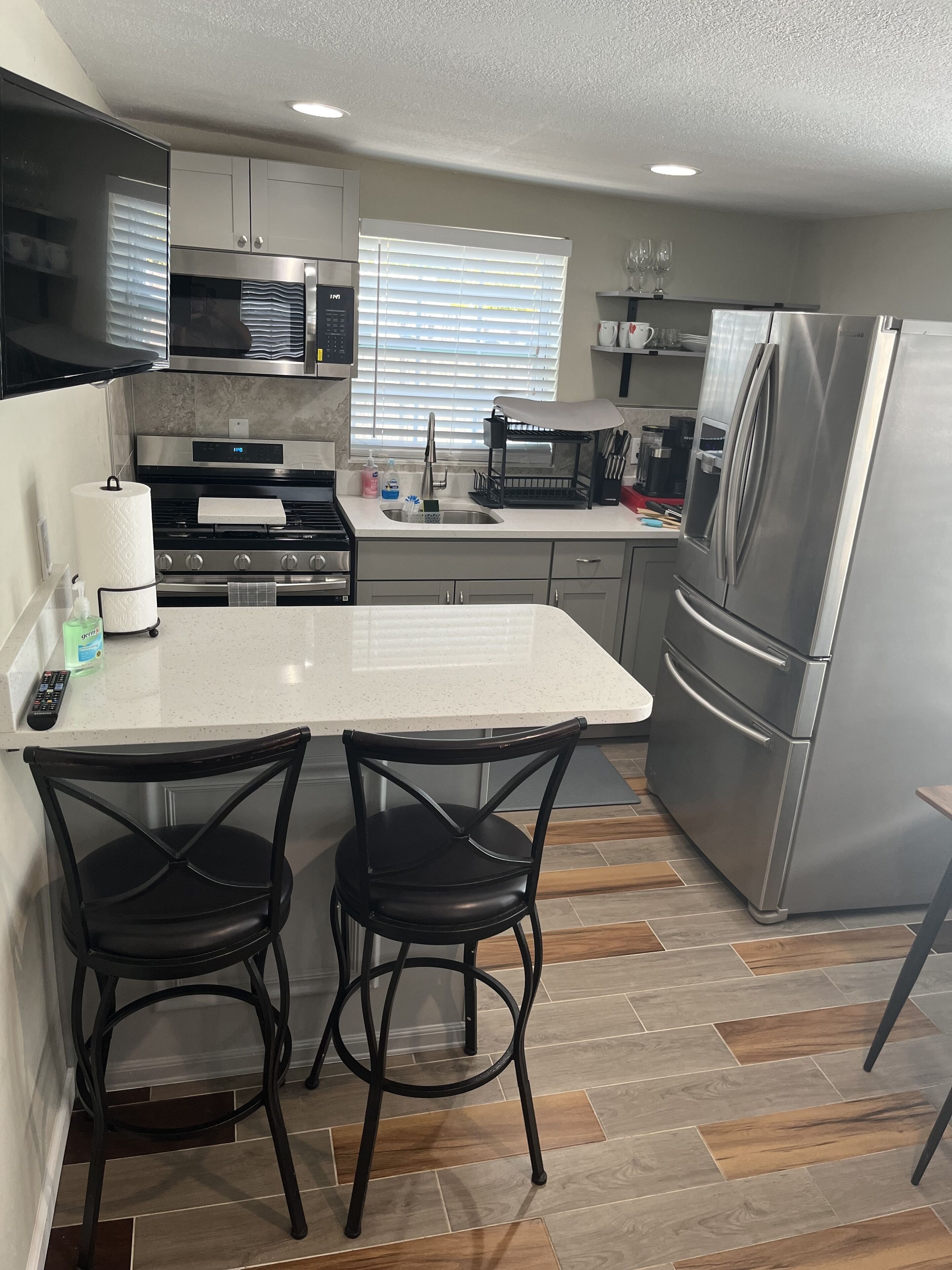 Bay apartment included 2 kayaks/2 paddles