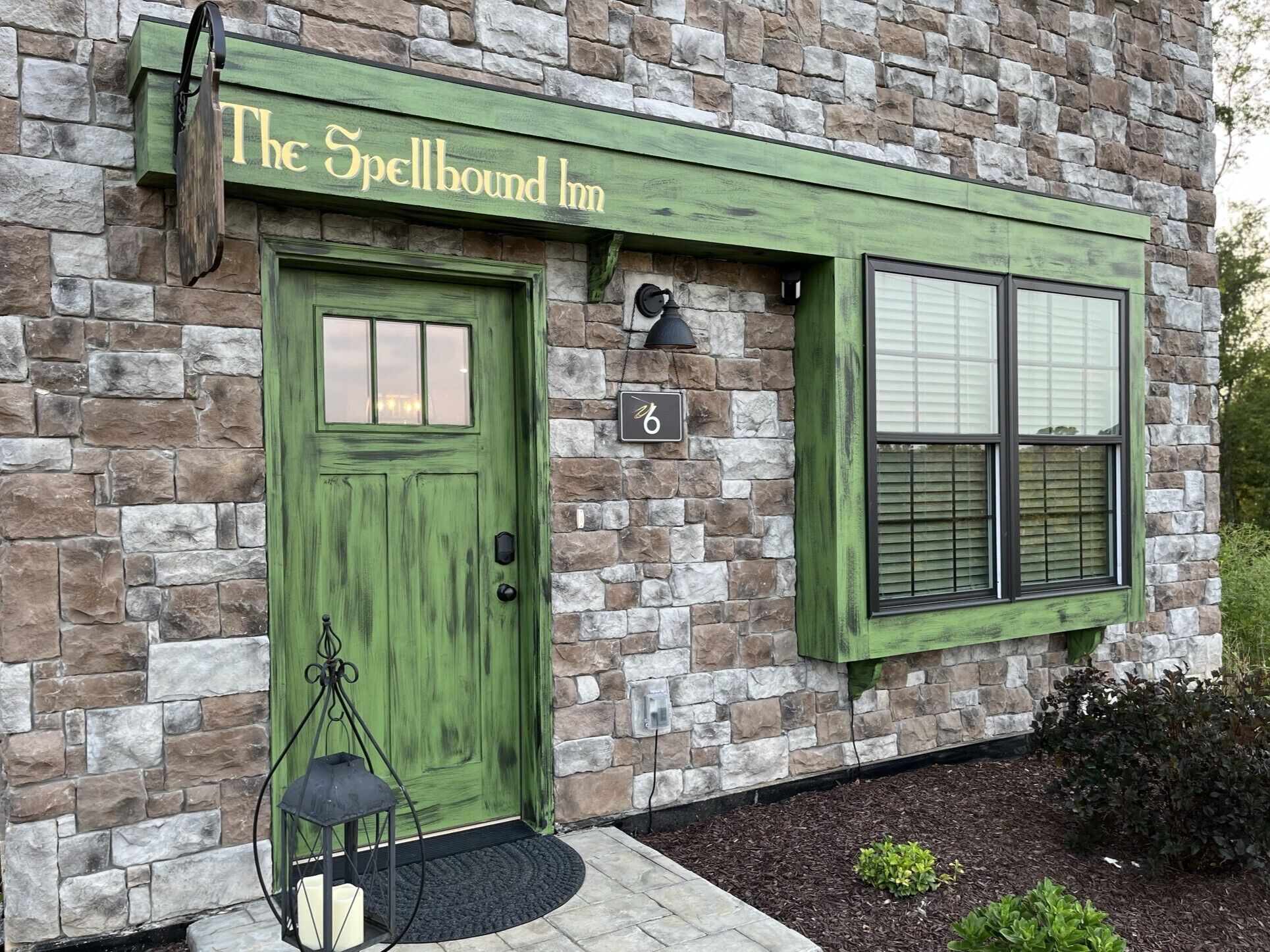 The Spellbound Inn - Magical house in the whimsical Forgotten Forest