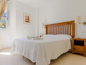 2 quartos, ferros/tábuas de passar roupa, Wi-Fi, roupa de cama