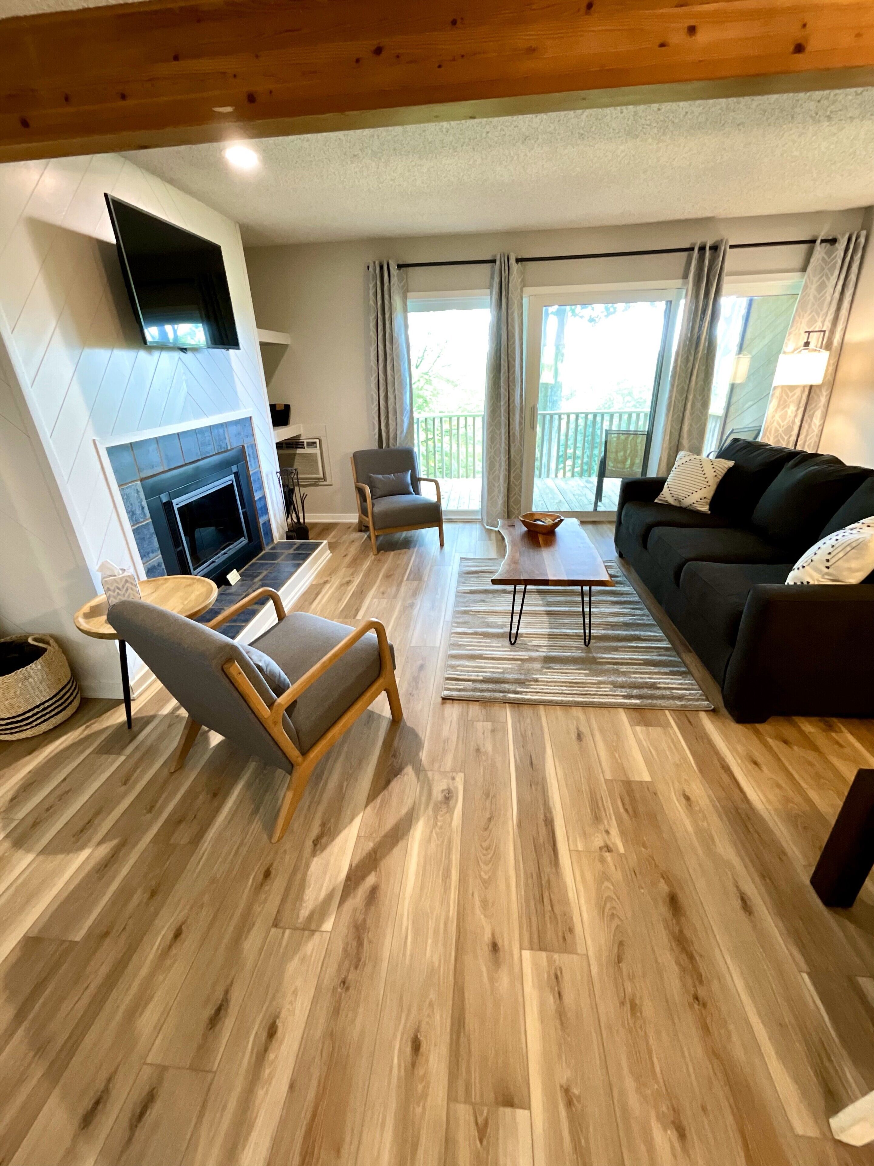 COMPLETELY RENOVATED Shanty Creek Condo - Lake access