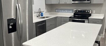 LAKE VIEW! FISHERMANS DREAM! CLOSE TO BLUESTONE BOAT LANDING!