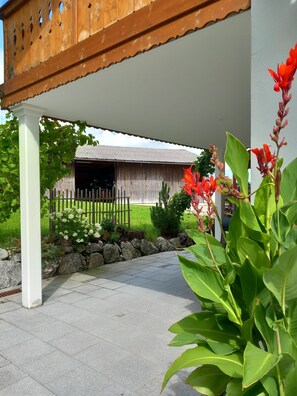 Property grounds - Ferienwohnung bis 2 Personen, Erdgeschoss (Bad Feilnbach)