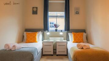 3 bedrooms, desk, iron/ironing board, WiFi