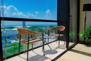 Interior - Stunning Oceanfront View Apt-Gym, Rooftop, Parking (Playa del Carmen)