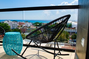 Terrace/patio - Stunning Oceanfront View Apt-Gym, Rooftop, Parking (Playa del Carmen)