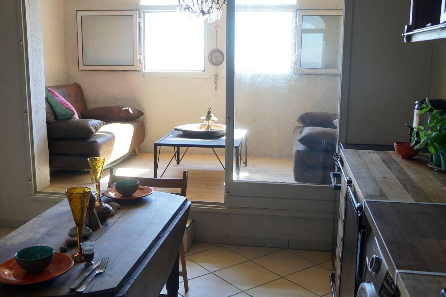 Lovely 1-Bed Apartment literally on the beach