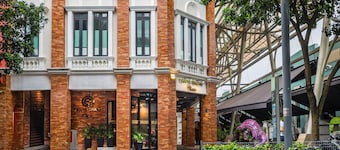 Santa Grand Classic Chinatown