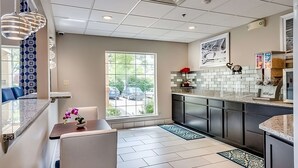 Fridge, microwave - Relaxing Unit Near Attractions in GuestHouse Lexington, Parking! (Lexington)