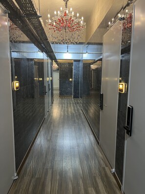 Hallway - WOO MI GWAN HOTEL (Seoul)