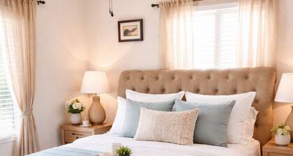 Stylish Home with Fenced Yard-Pet Friendly